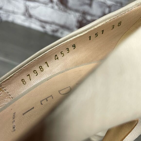 Casadei Cream Tan Patent Leather Platform Heels - Picture 4 of 15